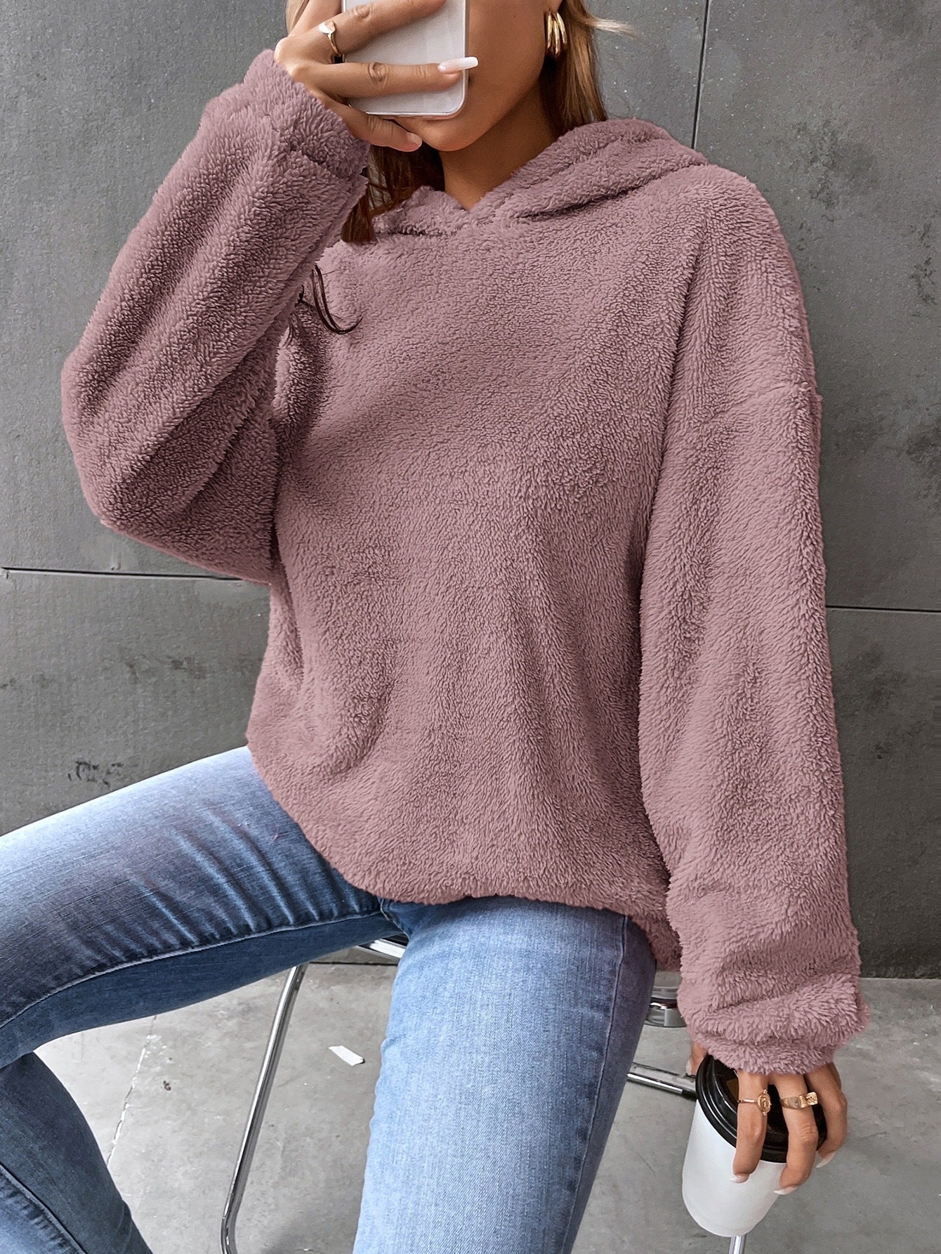 Hoodie voor Dames – met Capuchon en Lange Mouwen