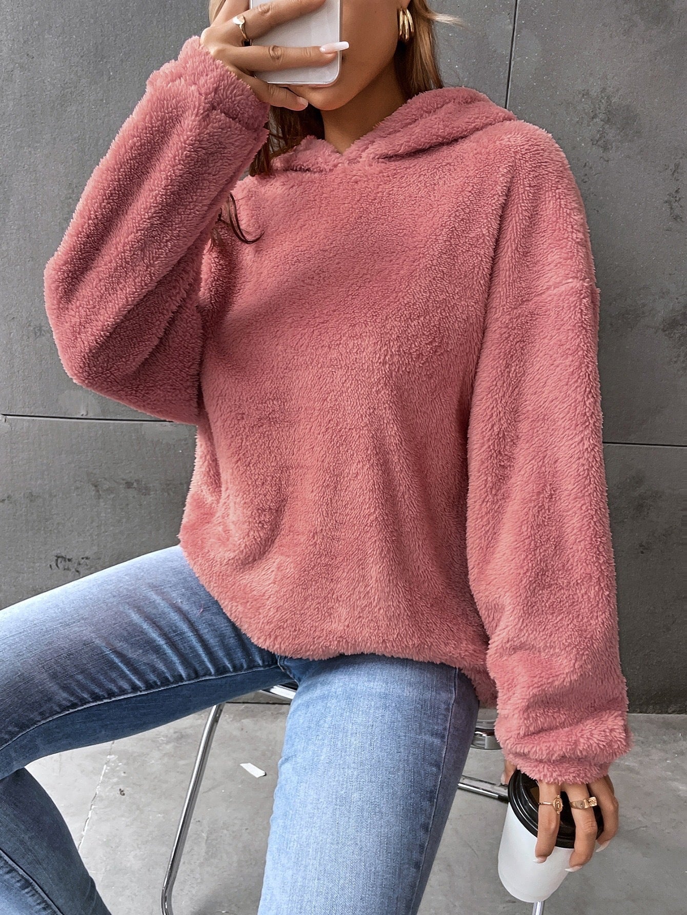Hoodie voor Dames – met Capuchon en Lange Mouwen