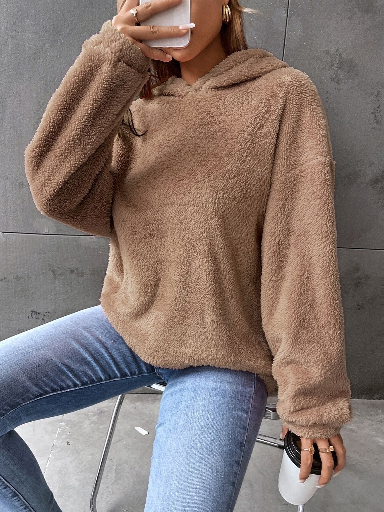 Hoodie voor Dames – met Capuchon en Lange Mouwen