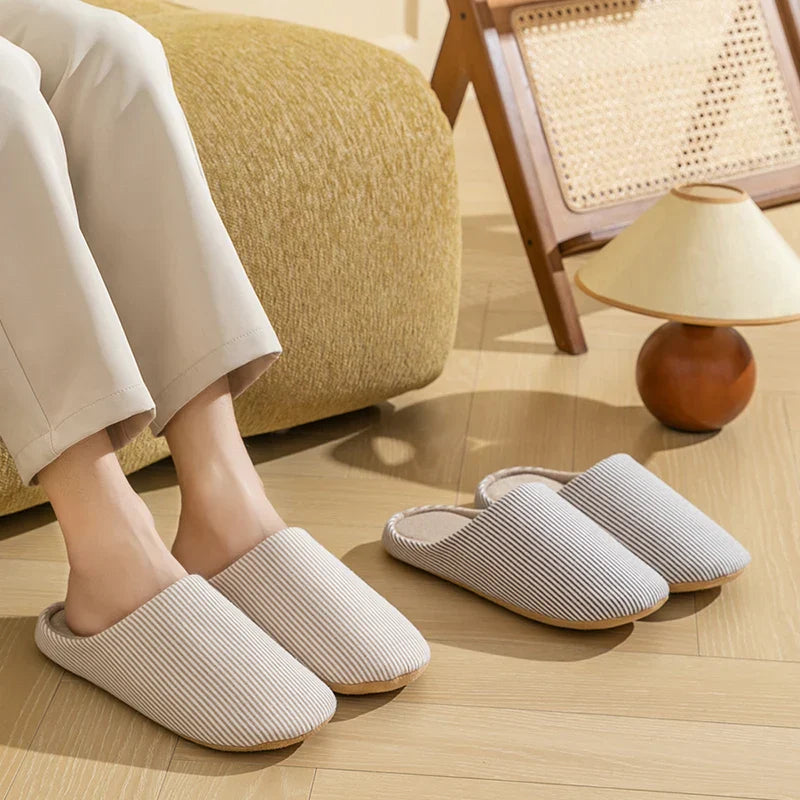 Unisex Pantoffels voor Binnen – Gestreept en Praktisch